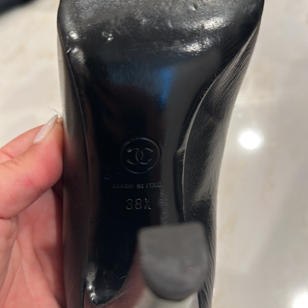 Chanel Pump 100% Authentic . 38 1/2 - Picture 3 of 3